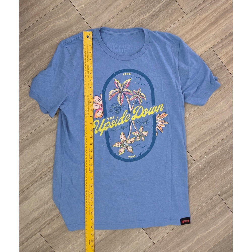 Stranger Things The Upside Down Graphic Tee Blue Netflix Short Sleeve Shirt M - Picture 4 of 4